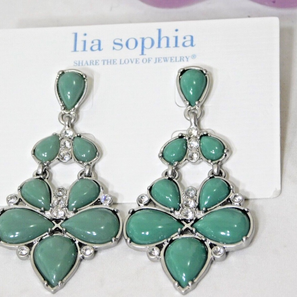 Lia Sophia "HUNTRESS" Glamorous Chandelier Earrings, Cut Crystals, NWT